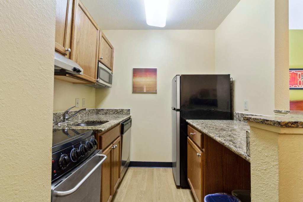 TownePlace Suites Virginia Beach image 12
