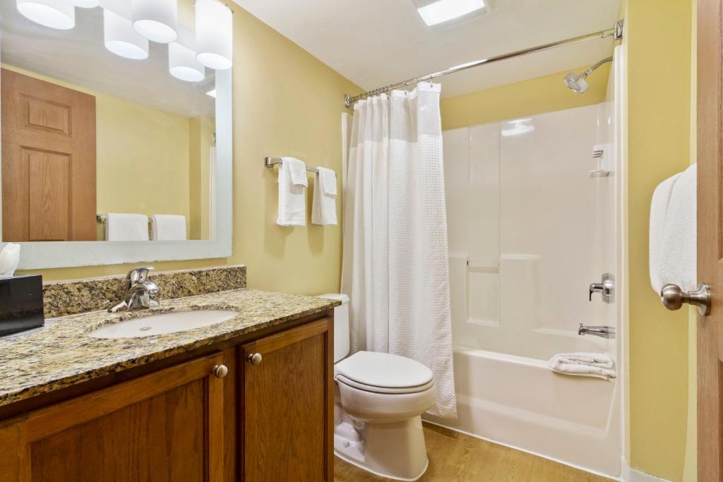TownePlace Suites Virginia Beach image 16